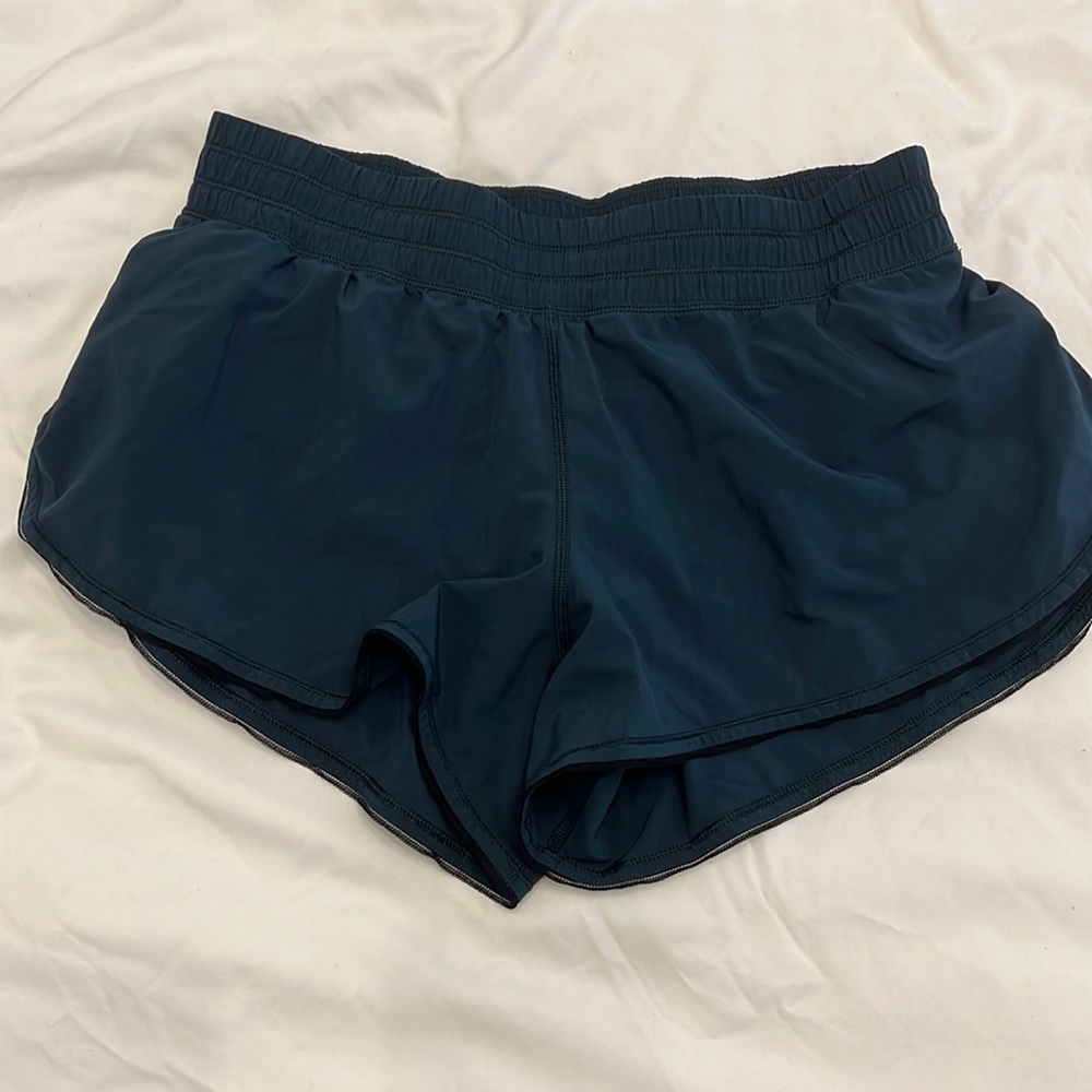 Lululemon Green Shorts Size 4 in Great Condition